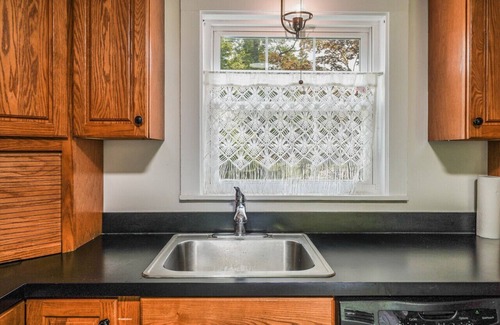 Garrettsville House | Small town vibes in Garrettsville