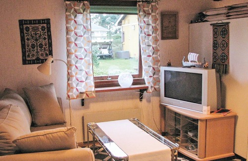 Gislov House | Small vacation home in a beautiful location, only 100 m from the long sandy beach in Beddingestrand.