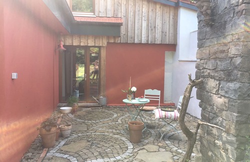 Rodt House | Small villa in the wild garden