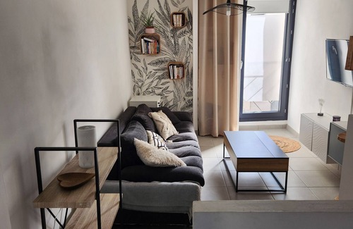 Bouillargues House | Small village house