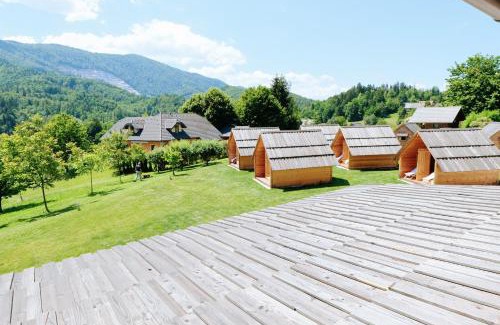Zgornja Dobrava Apartment | Small wooden houses and Apartments Zgornja Dobrava