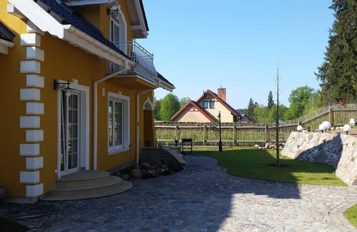 Swieta Lipka Apartment | Small yellow villa in Mazury - Apartment GROUND FLOOR