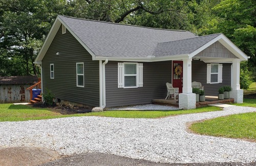 Travelers Rest House | SmallTown Getaway