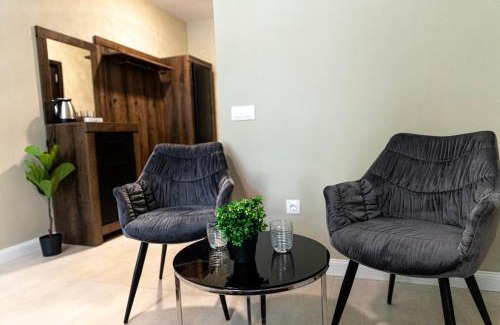 Saints Constantine and Helena Apartment | Smart Double Room - Central Stay