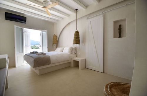 Artemonas Hotel | Smaragdi Hotel
