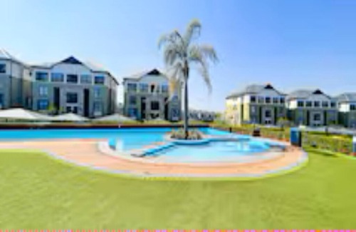 Greater Johannesburg Metropolitan Area Apartment | Smart Home Oasis & Luxury Living