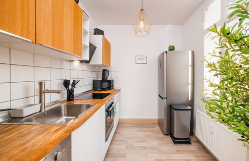 Barmen Apartment | ☆Smart Home - Wuppertal - Perfect for 5 Guests! - Central - Parking - Netflix