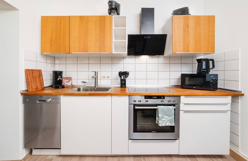 Barmen Apartment | ☆Smart Home - Wuppertal - Perfect for 5 Guests! - Central - Parking - Netflix