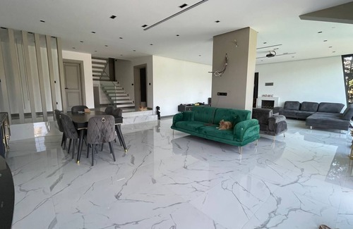 Zekeriyakoy Villa | Smart Modern Villa 6 BR 5BTH HUGE
