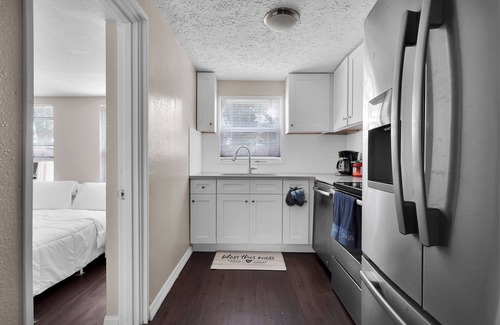 Lakeshore South House | Smart Saver Townhouse, Close 2 NAS Jax, Long-Term