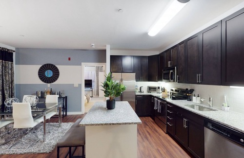 Malden Apartment | Smart TV❤ of Mass General Hosp❤20min→Airport
