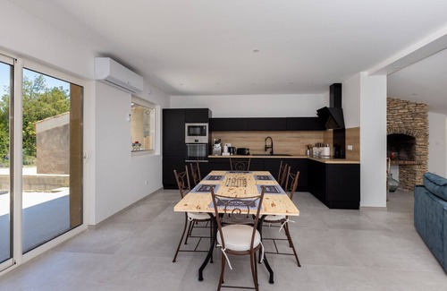 Lagnes Apartment | SmartStay P.Cézanne - Proche L'Isle-sur-la-Sorgue