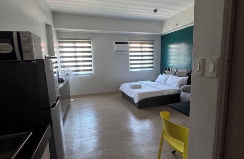 Santa Rosa Condo | SMDC Park Residences an accessible condo in enchanting Calabarzon with AC, WiFi.