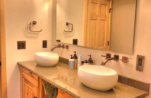 Woodruff House | Smeagle's Terrapin on Lower Gresham: Lakeside 8 acre property in WI Northwoods