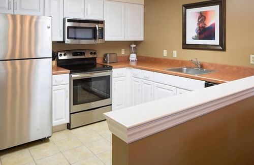 Hershey Apartment | Smell the Chocolate from Hershey Park in this great resort 2BD vacation condo