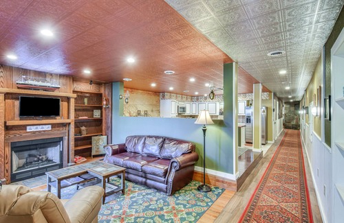 Smethport Apartment | Smethport Vacation Rental w/Fireplace & Lake View