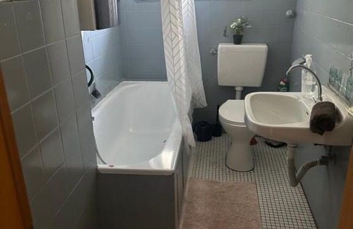 Mittelmeiderich Apartment | Smile Apartment 5