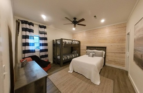 Arley Cottage | Smith Lake Enjoyment Awaits!