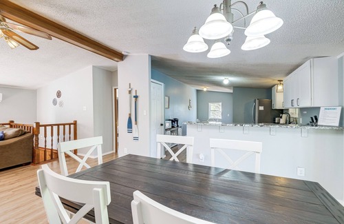 Westlake Corner House | Smith Mountain Lake House w/2-Story Boat Dock!