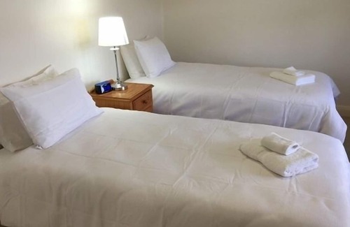 Naracoorte House | Smith Street Farmhouse B & B Naracoorte