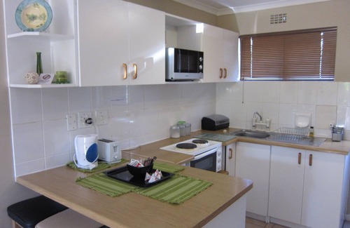 Parow North Apartment | Smithland Guest Apartments