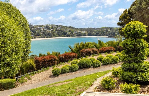 Oneroa House | Smiths Cottage - Stay Waiheke
