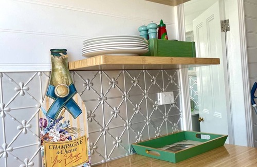 Smithtown House | Smithtown Champagne B&B (Bed & Bubbles)