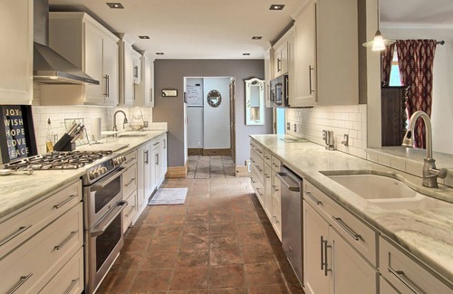 Glen Arbor House | Smittys GA "Right In The Middle Of It All"