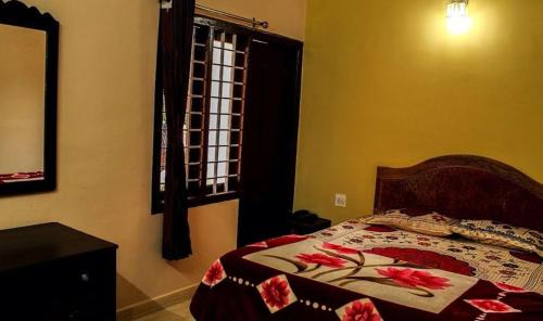 Moolakadai Bed & Breakfast | Smm Cottage