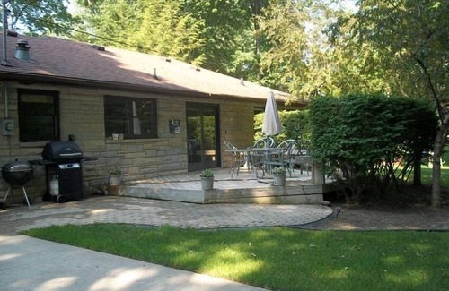 Cassopolis House | Smoke & Animal Free Diamond Lake Home All Sport Lake & Notre Dame Games
