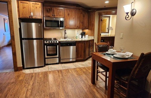 Chalet Village North Villa | Smokey mountain 2 bedroom villa with indoor waterpark access. Pet friendly!