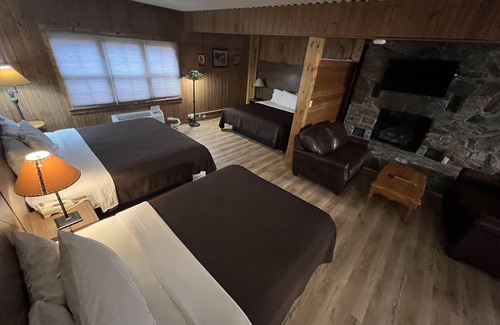 Maggie Valley Cabin | Smoky Falls Lodge