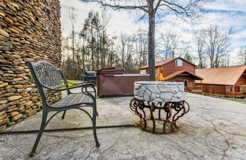 White Oak Lodge Apartment | Smoky Haven