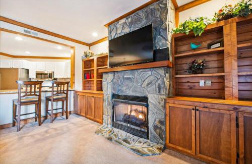 White Oak Lodge Apartment | Smoky Haven