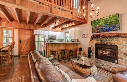 Townsend Cabin | Smoky Mountain Cabin with Private River Access