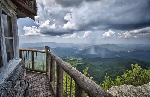 Newport House | Smoky Mountain Retreat!