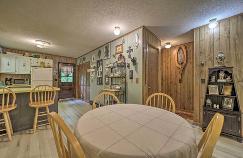 Otto Cabin | Smoky Mtn Hideaway: Screened Porch & Fire Pit