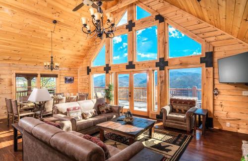Chalet Village House | Smoky's Grand View by Stony Brook Cabins