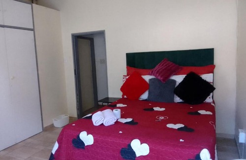 Pretoria Bed & Breakfast | Smook Guesthouse