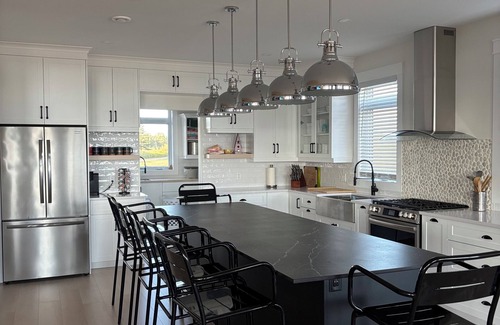 Union Corner House | Smugglers Beach Sea HousenPrivate Newly Built Executive Ocean Front Retreat