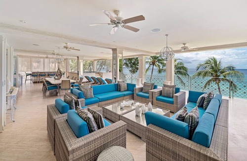 Old Trees Bay Villa | Smugglers Cove 6: Beachfront condo on Paynes Bay Beach