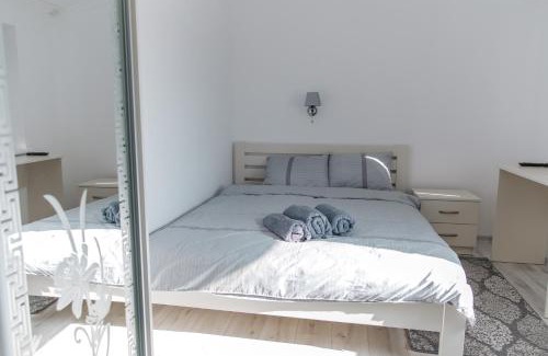Radekhiv Hotel | SN Family