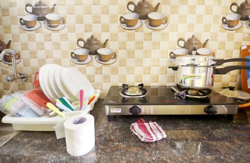 Begumpet Condo | SN302 - Complete 2BHK with Kitchen, AC, TV, Sofa