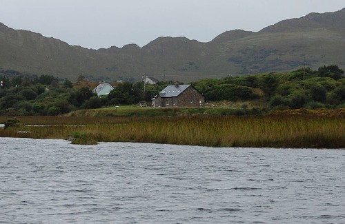 Sneem House | Sneem River Holiday Home, A luxury self-catering Rental with 6 Bedrooms