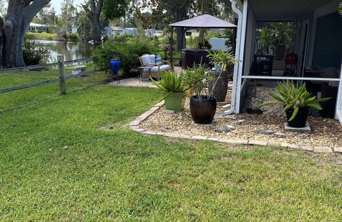 Venice Gardens House | Snow Bird paradise in South Venice