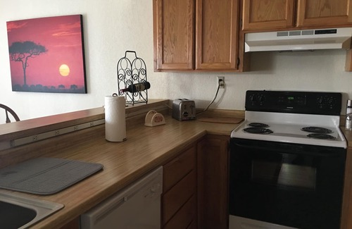Bullhead City Condo | Snow bird Retreat & Traveling nurses Welcome