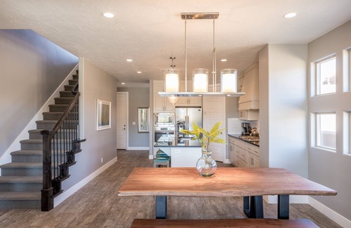 St. George Villa | Snow Canyon Sunrise by RedAwning
