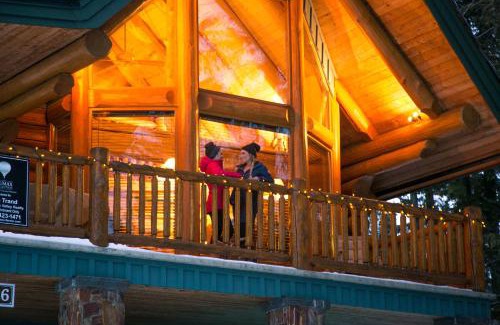East Kootenay Apartment | Snow Creek Cabins by Fernie Lodging Co