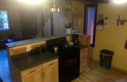 Zigzag Cabin | Snow Drift Cabin Hottub Wifi Dogs welcome