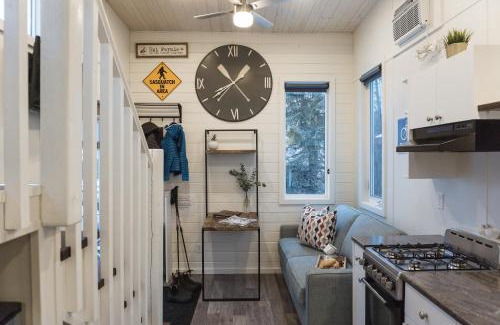 East Kootenay Cabin | Snow Valley Lodging